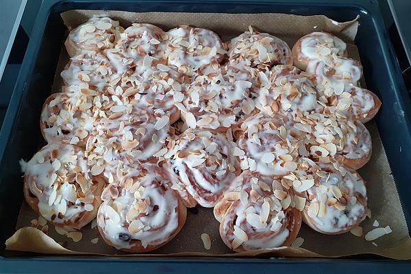 Cinnamon Rolls with Cream Cheese Frosting
