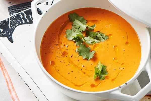 Creamy Tomato Soup with Coconut Milk