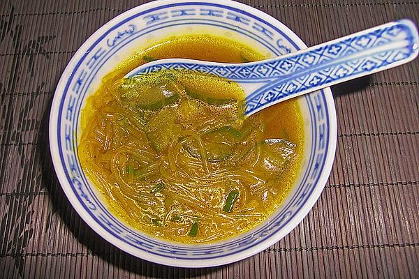 Cucumber Soup with Tofu and Glass Noodles
