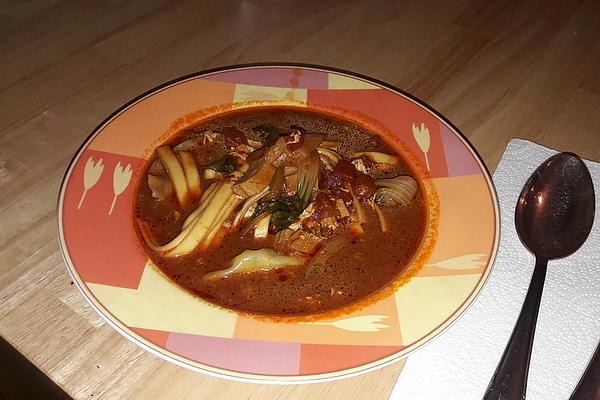 Dao Xiao Mian, Traditional Chinese Noodle and Vegetable Soup