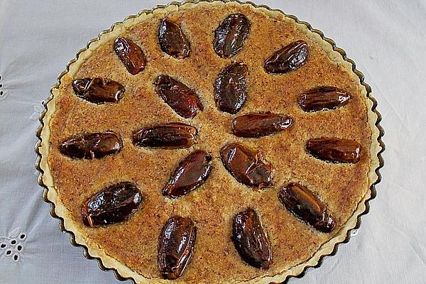 Date – Almond – Tart