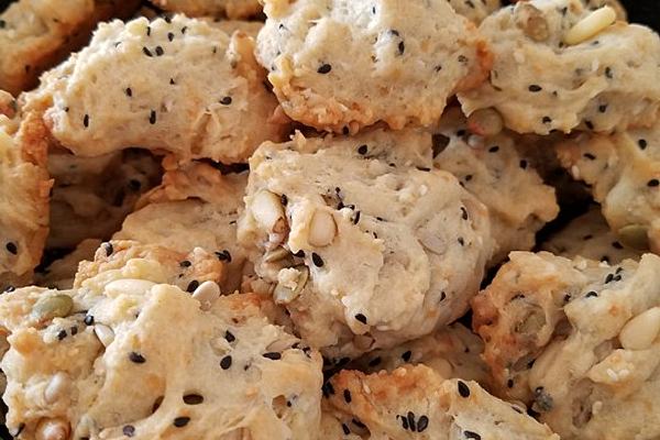Delicious, Salty Pastries with Seeds