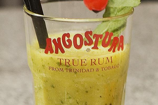 Detoxifying Mango – Kiwi Shake