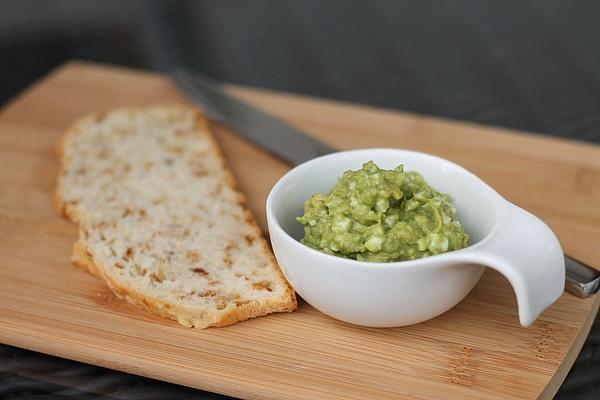 Easy Avocado Egg Spread