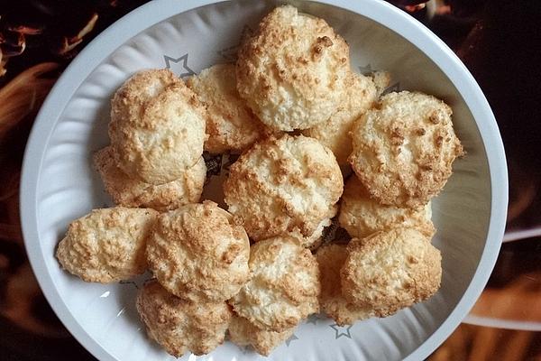 Eggnog – Coconut Macaroons