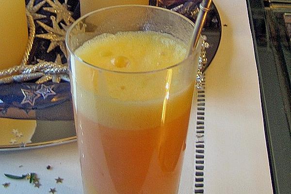 Eggnog with Sparkling Wine and Grenadine