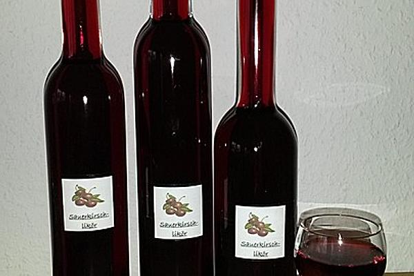 Elmjägerin`s Cherry Liqueur