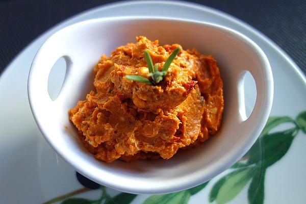 Feta Cream with Dried Tomatoes