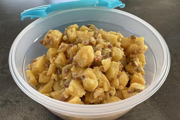 Fiefhusener Potato and Bacon Salad