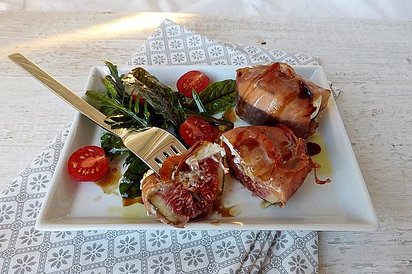 Figs and Goat Cheese in Prosciutto