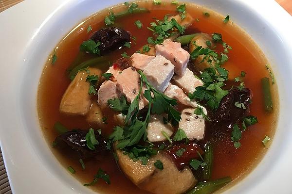 Fine Fish Soup with Baked Fruit from Fiefhusen