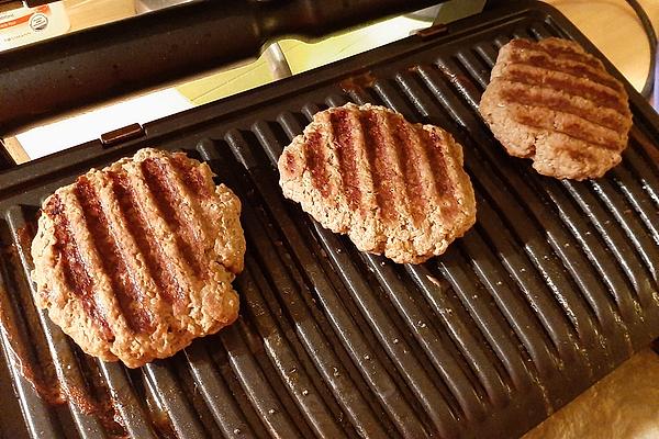 Finely Seasoned Burger Patties Fiefhusen-Style
