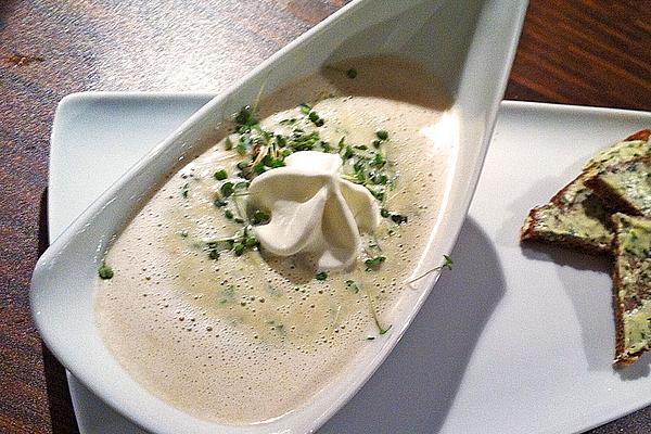 Foam Soup from Parsley Root