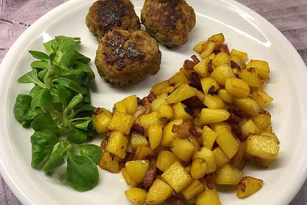 Fried Potatoes Spicy with Bacon and Onion