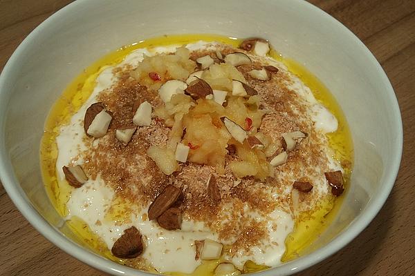 Fruity Breakfast Quark with Apple