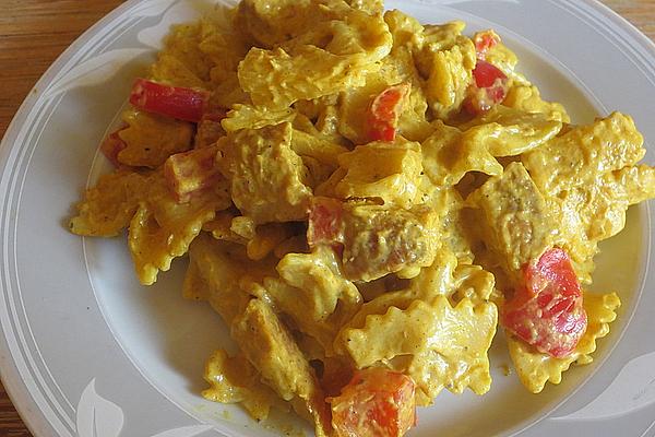 Fruity Curry Pasta Salad