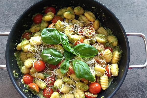 Gnocchi with Avocado and Basil Pesto