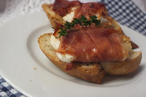 Goat Cheese – Ham – Crostini