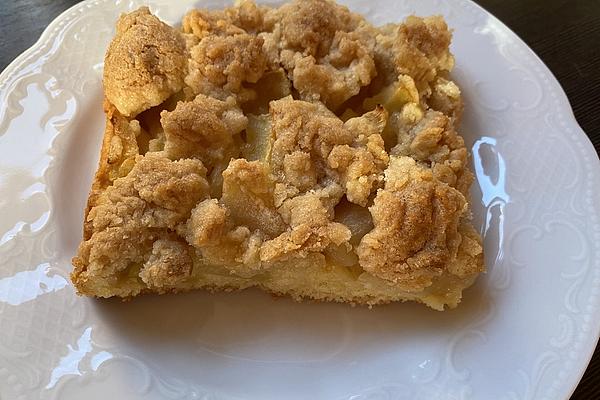 Grandma Ida`s Apple Crumble Cake
