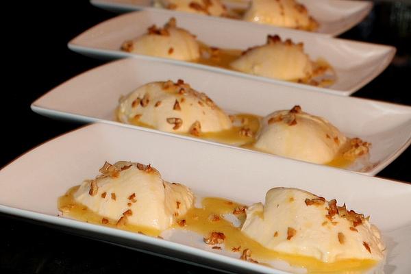 Greek Yogurt Mousse with Honey and Walnuts