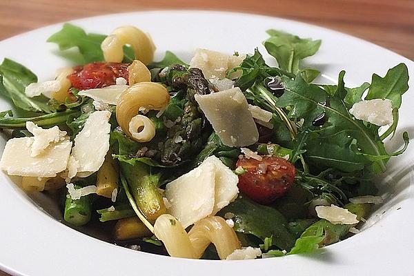 Green and White Asparagus with Pasta