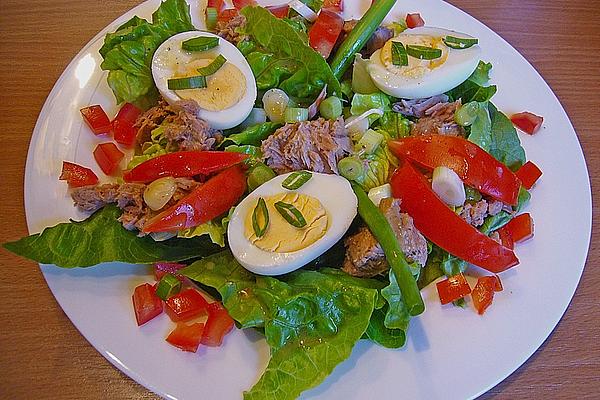 Green Salad with Tuna