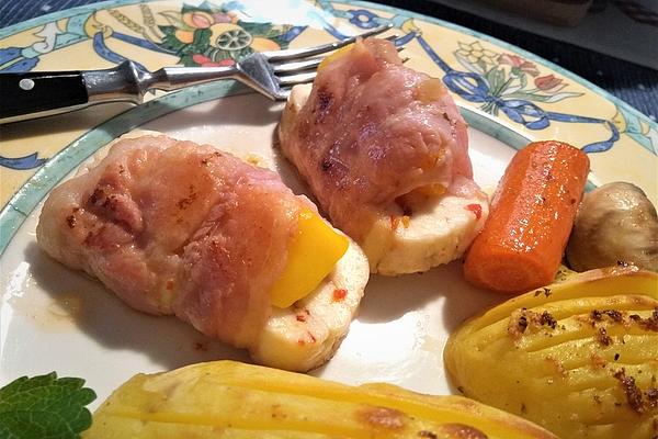 Grilled Halloumi with Mango and Bacon