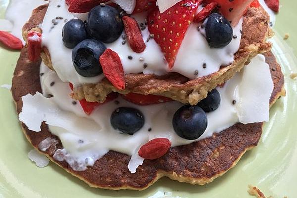 Healthy Banana and Oatmeal Pancakes