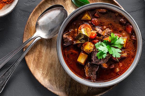 Hearty Goulash Soup