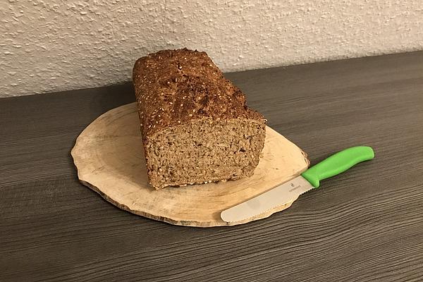 Hearty Quark Bread