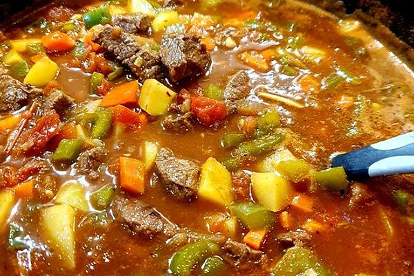 Hungarian Goulash Soup