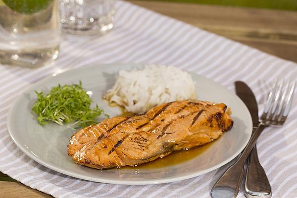 Japanese Grilled Salmon with Teriyaki Sauce