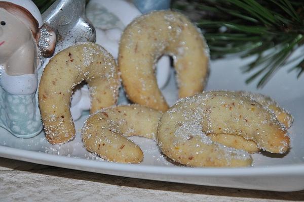 Kipferl with Fine Orange Flavor