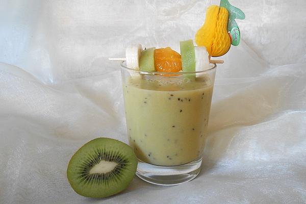 Kiwi and Mandarin Smoothie