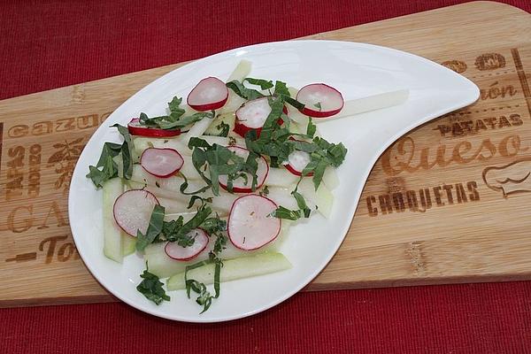 Kohlrabi – Radish Salad