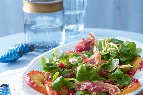 Lamb`s Lettuce with Caramelized Apple Slices