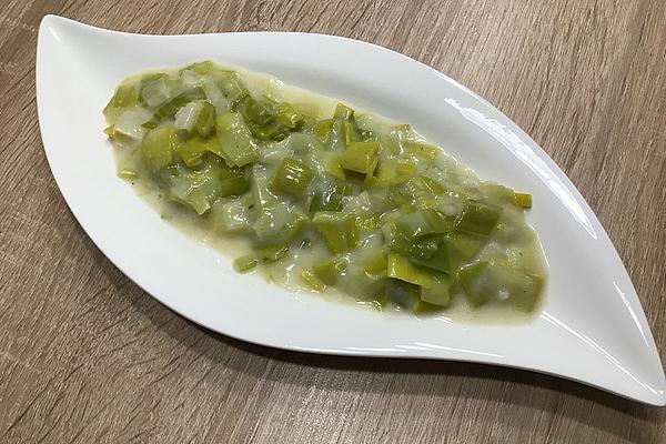 Leek Vegetables in Bechamel Sauce