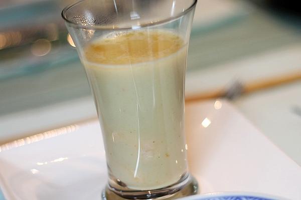 Lemongrass Soup with Salmon