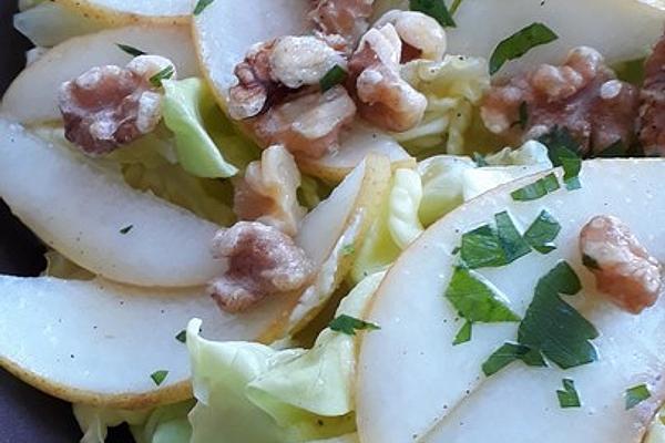Lettuce with Pear Pieces