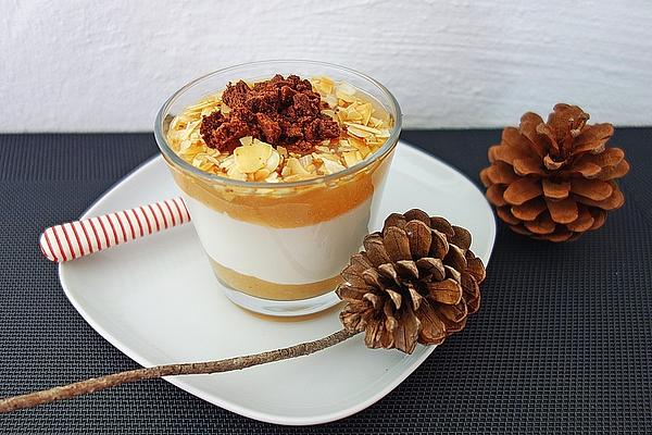 Light Apple Yogurt with Almonds and Rusks