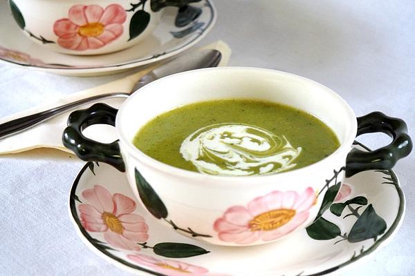 Light Zucchini Soup