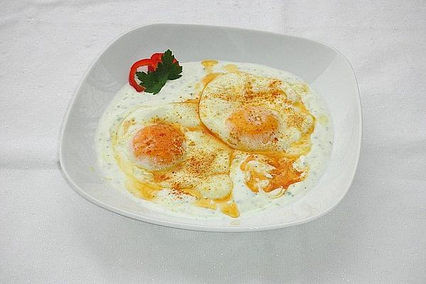 Lost Eggs with Yogurt