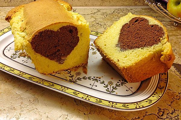 Marble Cake with Nougat Cream