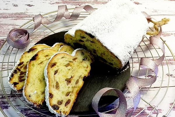 Marzipan Quark Stollen