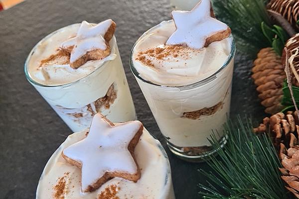 Mascarpone Cream with Cinnamon Stars