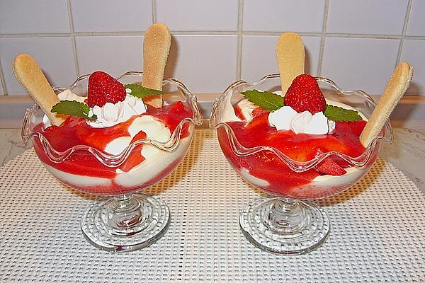 Mascarpone Cream with Pureed Strawberries