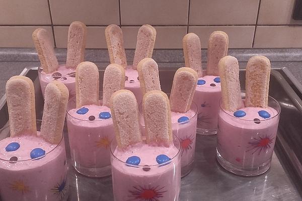 Mascarpone Curd Cream with Raspberries