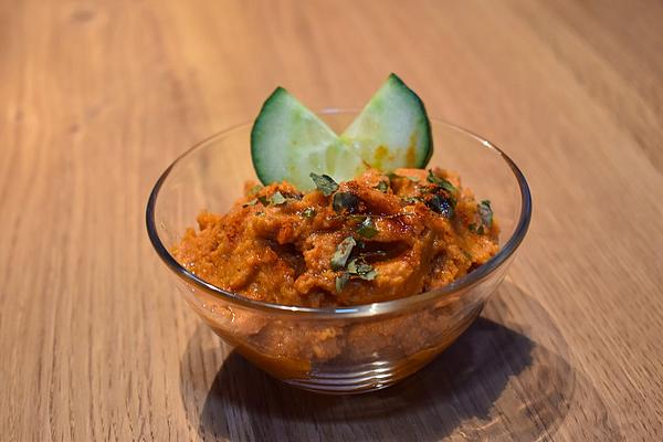 Mediterranean Chickpea and Tomato Spread