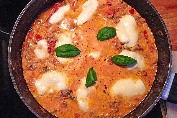 Minced Meat Pan with Tomatoes and Vegetables