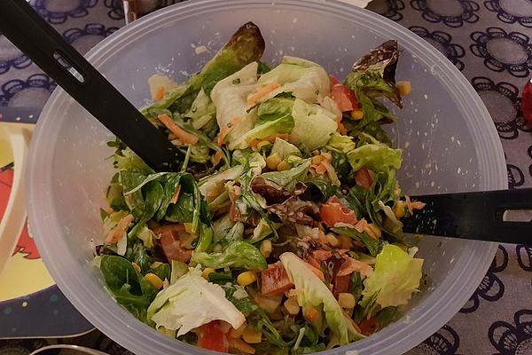 Mixed Leaf Salad with Pine Nuts and Fried Goat Cheese